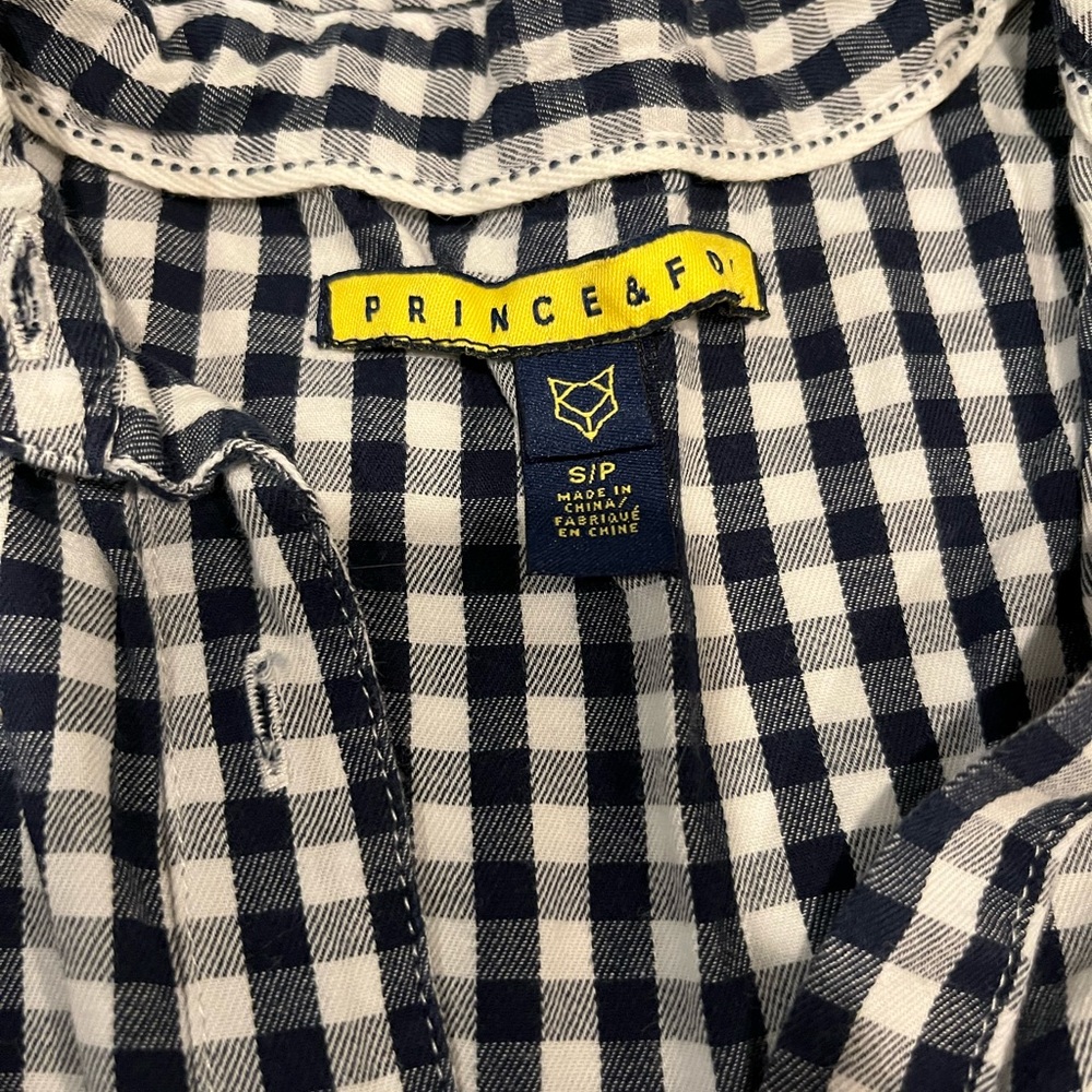Gingham button up - Picture 2 of 2